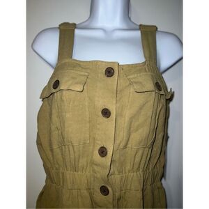 New! Urban Outfitters khaki, short, overalls Jumper Medium